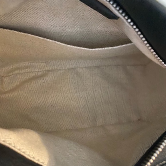 ✨SOLD✨ 100% AUTHENTIC LOEWE SMALL PUZZLE BAG - Picture 5 of 8